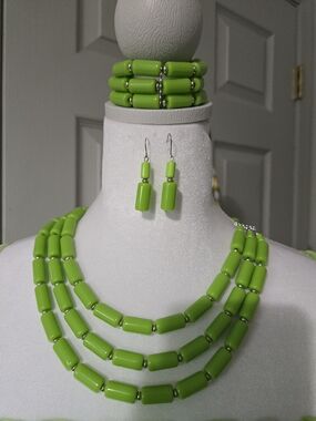 Three-Strand Lime Green Beaded Necklace 18" w Earrings& Bracelet